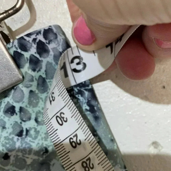 Champion S Reversible snakeskin capri‎ leggings - Picture 10 of 10